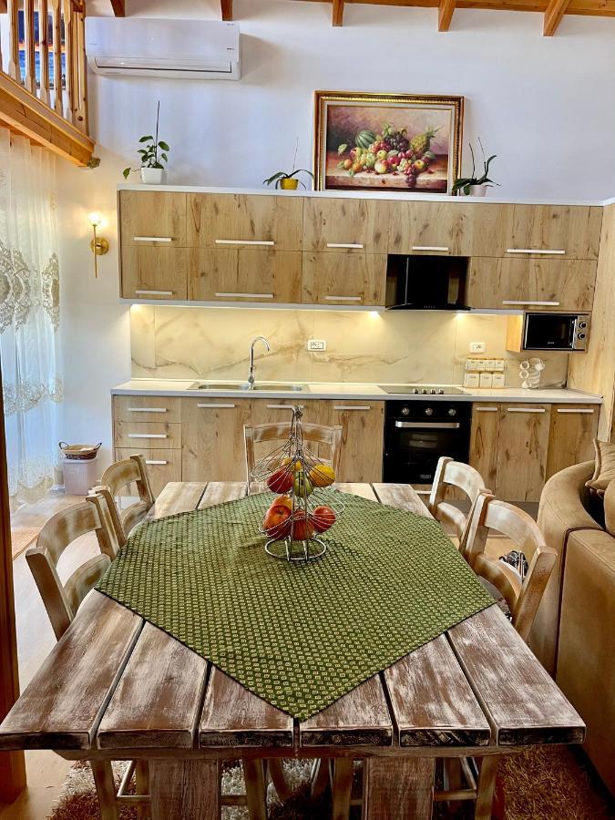 River Escape Villa - Private Beach, Scenic View & Bbq Tepelene Luaran gambar