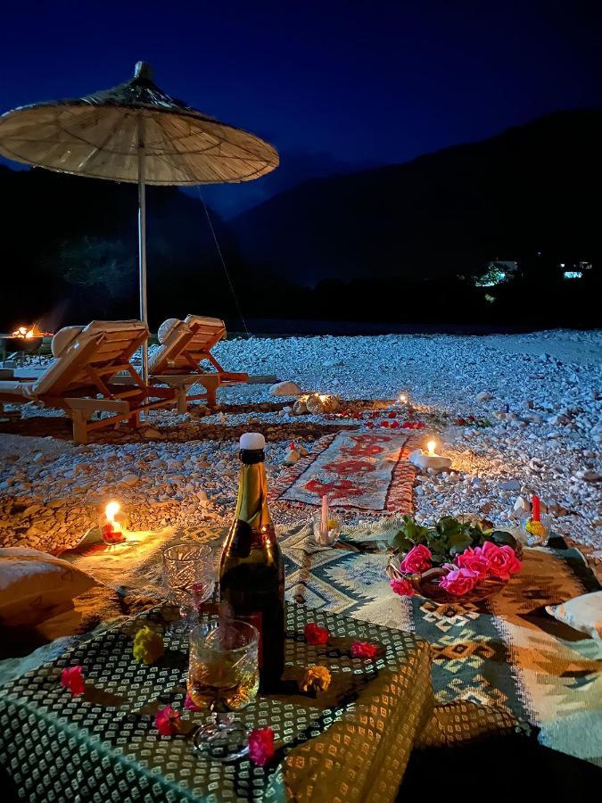 River Escape Villa - Private Beach, Scenic View & Bbq Tepelene Luaran gambar